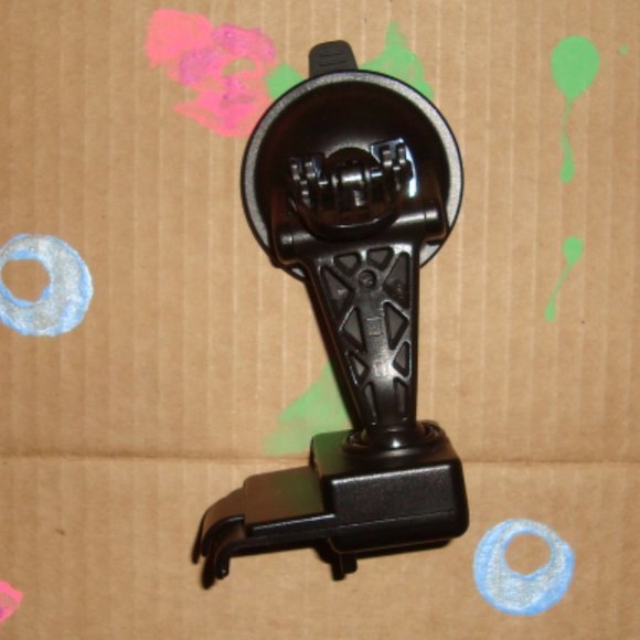 GARMIN NUVI 660 GPS with Leather Case - Picture 10 of 14